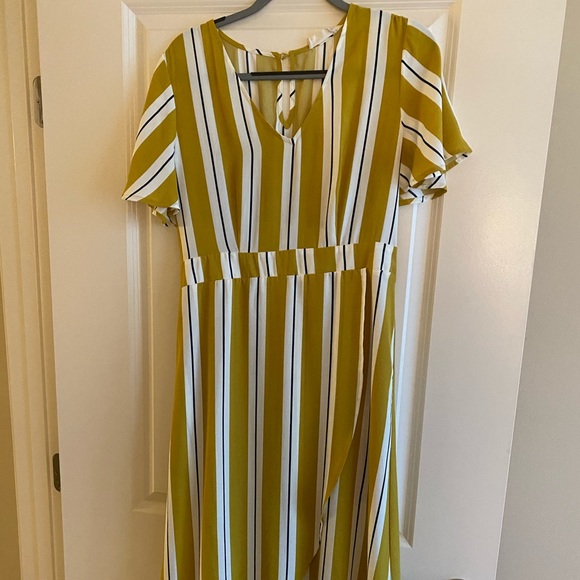Altar'd State Dresses & Skirts - Yellow Atard State Dress